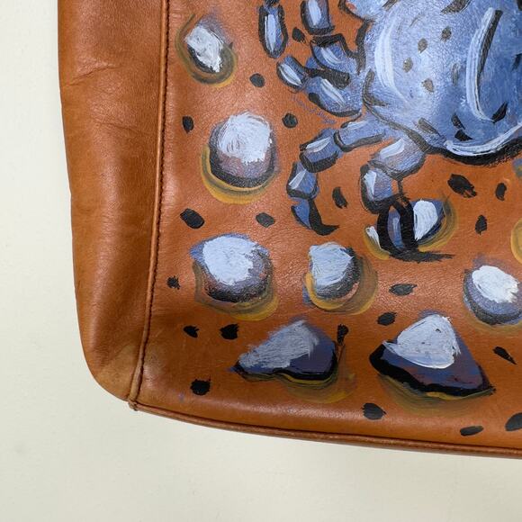 Nine West Leather Shoulder Bag Purse Hand Painted Blue Crab Coastal Marine Beach - Picture 14 of 16